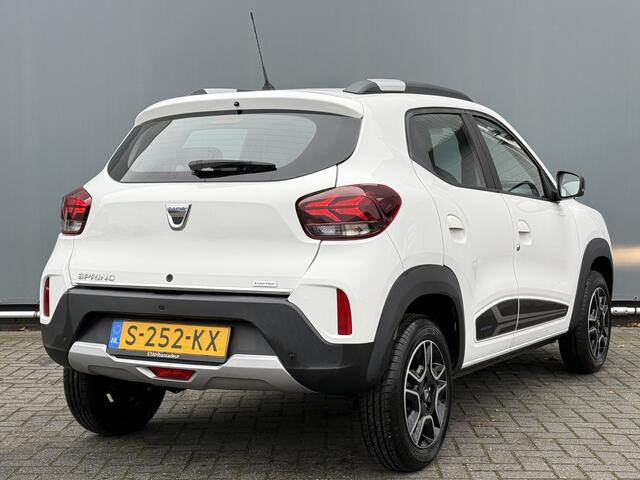 Dacia Spring BJR 2023 Comfort 45 PK 27 kWh CRUISE | 4700 KM! | PDC ACHTER | TELEFOON | AIRCO