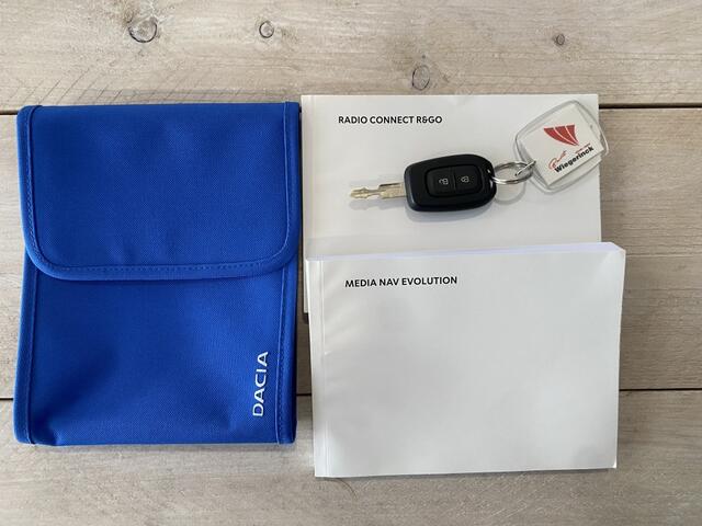 Dacia Spring Business [ APPLE CARPLAY & ANDROID AUTO I CAMERA & NAVIGATIE ]