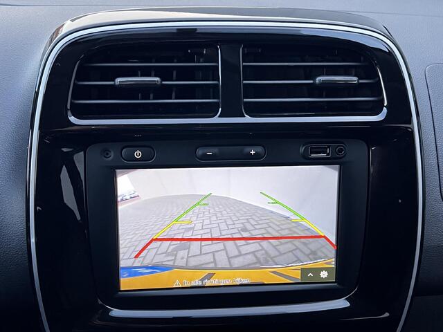 Dacia Spring Expression 27 kWh Automaat / Fabrieksgarantie tot 09-2026 < 100.000 km / Accu SoH 94 % / CCS snel laden / WLTP 230 km, stad 314 km / Navigatie / Leder / Camera / Apple Carplay Android /