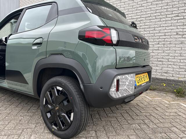 Dacia Spring Extreme 65 26.8 kWh | demo | camera achter | 26.8 kWh batterij | 16 % bijtelling over 30K > 60 mnd af nieuw |