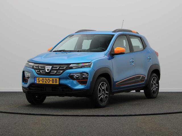 Dacia Spring Comfort Plus 27 kWh | Achteruitrijcamera | Lederen Bekleding | Apple Carplay & Android Auto | Navigatie |