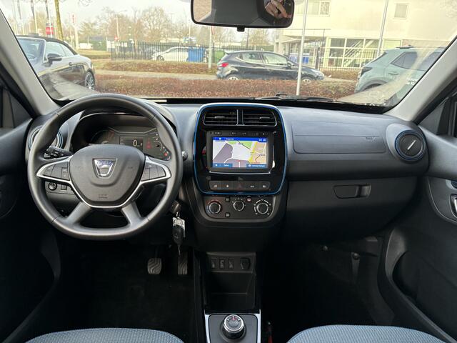 Dacia Spring Comfort Plus 27 kWh | Camera | Navigatie | Airco | Dealerauto |