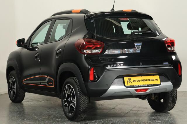 Dacia Spring Comfort Plus 27 kWh / Leder / CarPlay / Camera