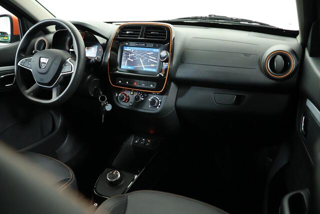 Dacia Spring Comfort Plus 27 kWh / Leder / CarPlay / Camera