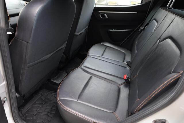 Dacia Spring Comfort Plus (Orange Pack) 27 kWh LEER DAB NAVI CRUISE BT-TELEFOONVERB. VOICE PDC LMV