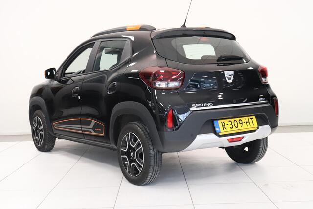Dacia Spring Comfort Plus 27 kWh | Camera | Navigatie | SoH 92% | Airco |
