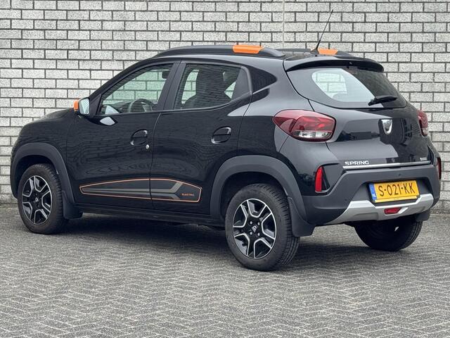 Dacia Spring Comfort Plus 27 kWh | Achteruitrijcamera | Navigatie | DAB+ | Apple CarPlay / Android Auto |