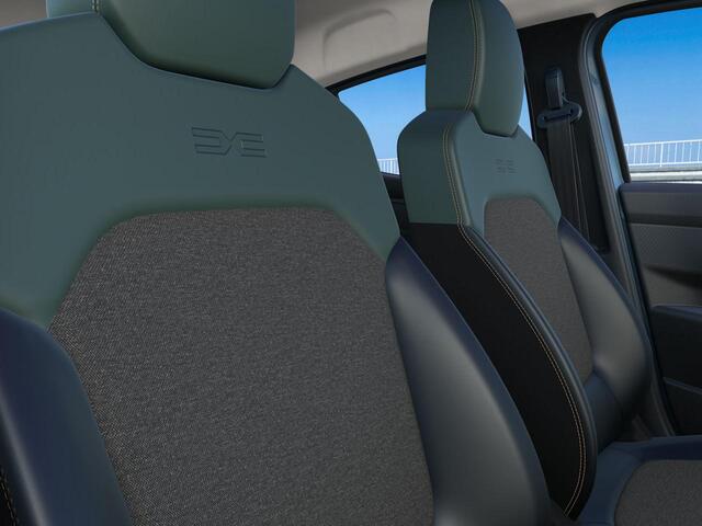 Dacia Spring Extreme Electric 100 l Snellader l NAVI l Parkeersensor voor en achter