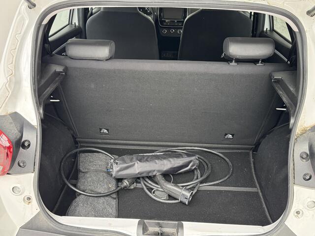 Dacia Spring Expression 27 kWh | SOH 95% | Achteruitrijcamera | Navigatie | Apple CarPlay / Android Auto | DAB+ |