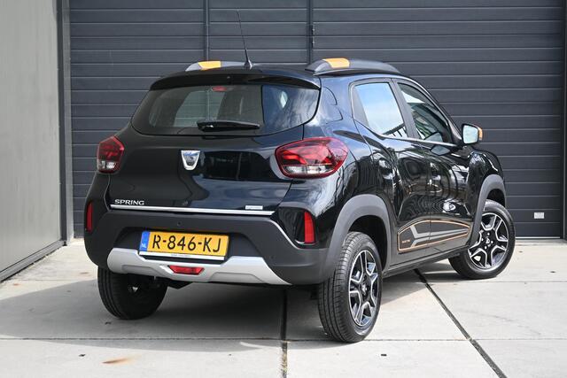 Dacia Spring Comfort Plus 27 kWh | NAVI | CAMERA | AIRCO | PDC