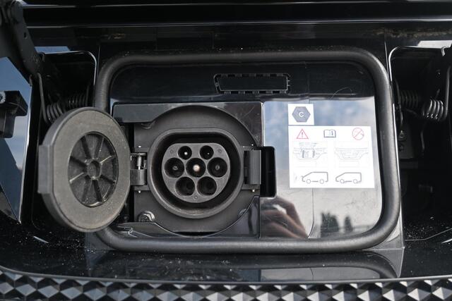 Dacia Spring Comfort Plus 27 kWh | NAVI | CAMERA | AIRCO | PDC