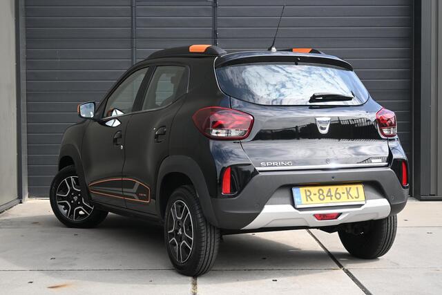 Dacia Spring Comfort Plus 27 kWh | NAVI | CAMERA | AIRCO | PDC