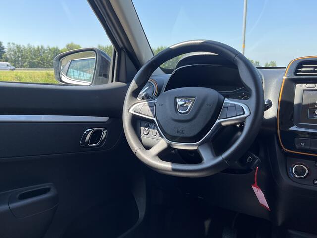 Dacia Spring Comfort Plus (Orange Pack) 27 kWh / Camera / Navigatie / Airco /