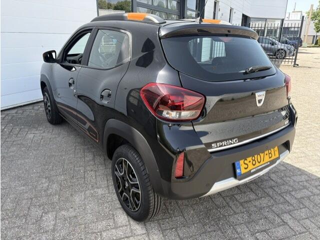Dacia Spring Comfort Plus 27 kWh (SOH 92,8%) | Airco | Camera achter | Ramen en spiegels voor elektrisch bedienbaar |