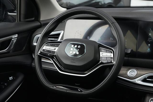 Dfsk E5 1.5 Plug-In-Hybrid Full Black 288pk Panoramadak/AppleCarplay/360camera 7p