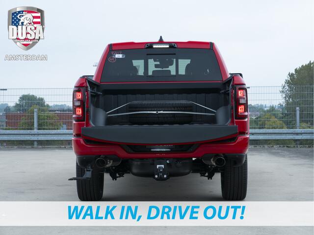 Dodge 1500 RAM Laramie | Night Edition | 2025 Panorama | Niveau regeling | 14,5-inch Touchscreen | Passenger Display Meerprijs extra opties / Accessoires - Deksel, Backflip, Fenders, wraps, Stripings etc