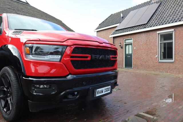 Dodge 1500 Ram 5.7 V8 4x4 Crew Cab | Breed Set | 22 Inch Velgen | 230 Liter LPG | 3500 kg Trekhaak | Stoel-\stuurverwarming | Schuif-kantel dak | Apple carplay & Aindroid auto