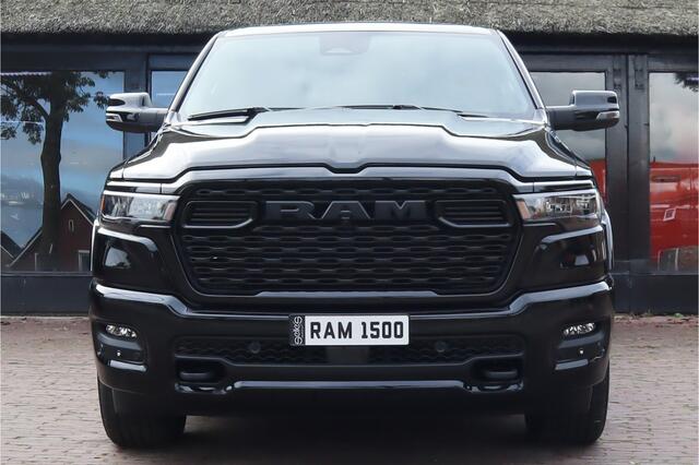 Dodge 1500 Ram 2025 3.0L HURRICANE BIGHORN NIGHT | OP VOORRAAD | NIEUW | Lederen Bekleding | LPG in of onderbouw | Deksel | Panoramadak