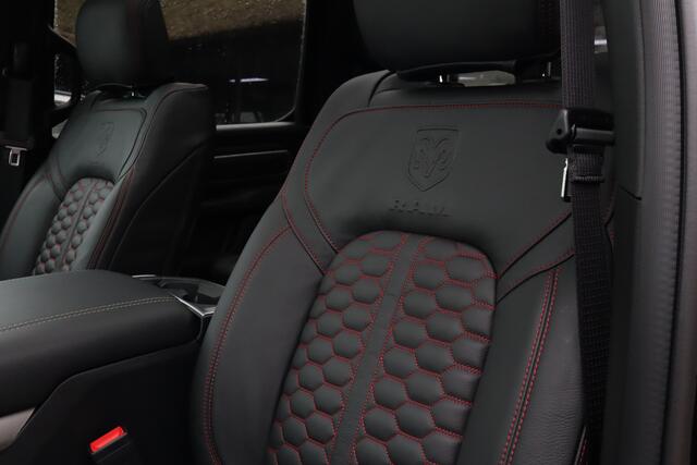 Dodge 1500 Ram 2025 3.0L HURRICANE BIGHORN NIGHT | OP VOORRAAD | NIEUW | Lederen Bekleding | LPG in of onderbouw | Deksel | Panoramadak