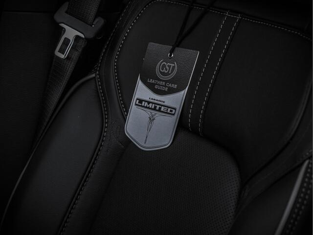 Dodge 1500 Ram Crew Cab Limited Night Edition Rambox | Digitale cluster
