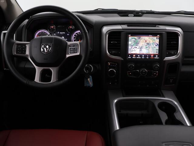 Dodge 1500 Ram 5.7 V8 357 PK 4X4 CREW CAB *3.934 KM!* + LEDER | SCHUIFDAK | CAMERA | TREKHAAK 3500 KG