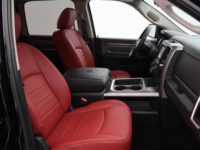Dodge 1500 Ram 5.7 V8 357 PK 4X4 CREW CAB *3.934 KM!* + LEDER | SCHUIFDAK | CAMERA | TREKHAAK 3500 KG