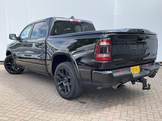 Dodge 1500 Ram 5.7 V8 4x4 Crew Cab Laramie Pano Full Navi SideSteps Trekhaak Luchtvering