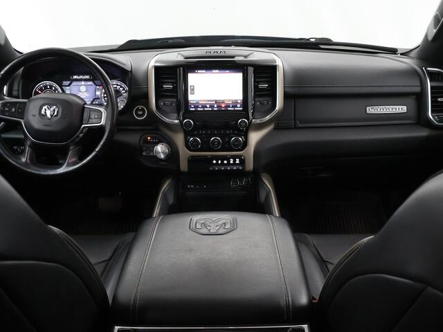 Dodge 1500 Ram 5.7 V8 4x4 CREW CAB | LARAMIE | LUCHTVERING | LPG | PANORAMADAK | CAMERA | NAVIGATIE | STOEL VERWARMING/VENTILATIE | SIDE STEPS | BEDCOVER | 20" LICHTMETALEN WIELEN