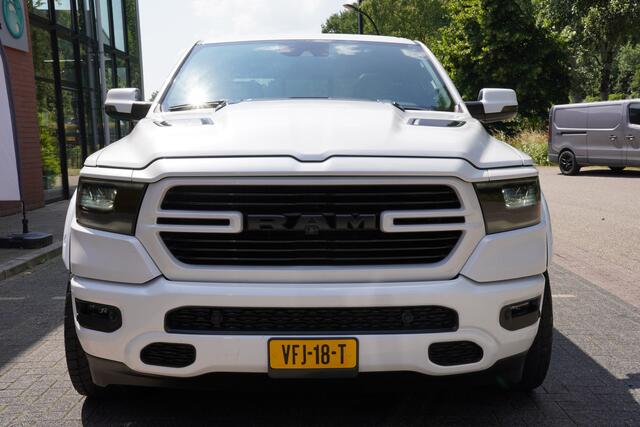 Dodge 1500 Ram 5.7 V8 4x4 Crew Cab Sport / 20k Accessoires / Pano / Harman Kardon / Led / Camera / ACC /