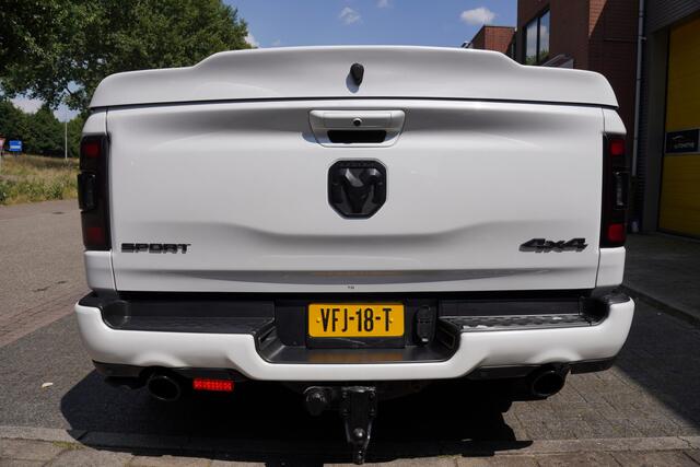 Dodge 1500 Ram 5.7 V8 4x4 Crew Cab Sport / 20k Accessoires / Pano / Harman Kardon / Led / Camera / ACC /