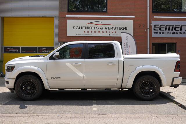 Dodge 1500 Ram 5.7 V8 4x4 Crew Cab Sport / 20k Accessoires / Pano / Harman Kardon / Led / Camera / ACC /