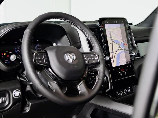 Dodge 1500 Ram 3.0 Hurricane Crew Cab Black Rebel Night | Leder interieur | Elektrische laadklep | Pano | Adaptieve CC |