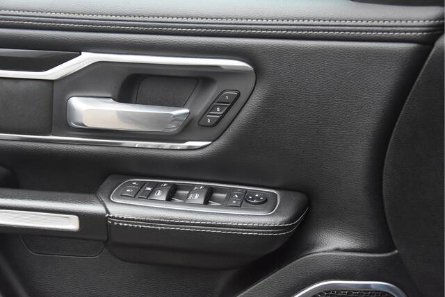 Dodge 1500 Ram 5.7 V8 4x4 Crew Cab Laramie