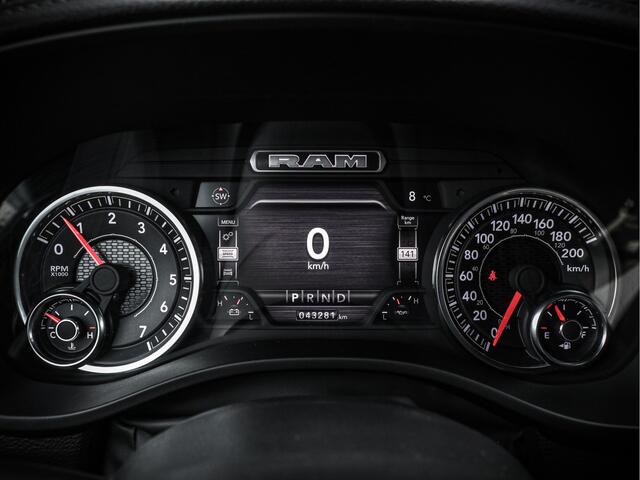 Dodge 1500 Ram Laramie | 5.7L HEMI V8 4x4 Crew Cab