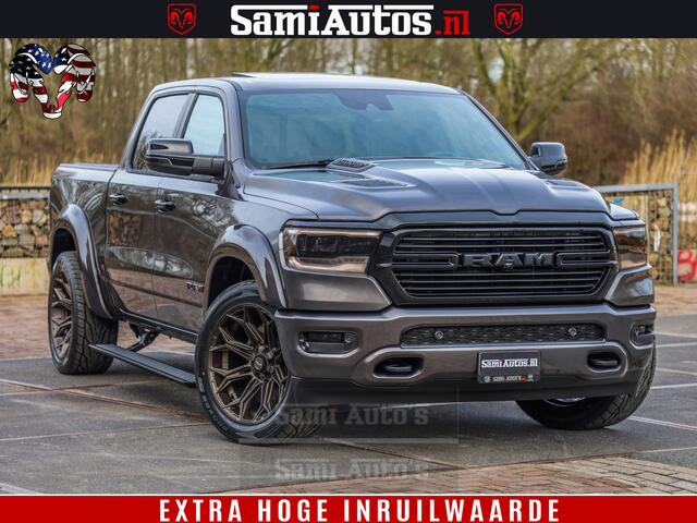 Dodge 1500 Ram Laramie Sport 5.7 V8 HEMI 402PK 4x4 | Panorama dak | 12' Scherm |Granite Crystal Metallic | Crew Cab | 5 Persoons | Dubbele Cabine | DC | VOORRAAD NR 2524 - 41249 |