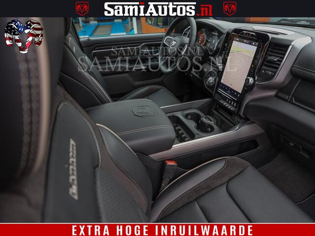 Dodge 1500 Ram Laramie Sport | V8 5,7 402 HP | Krachtige Hemi | Panorama Dak | 12' Scherm | Comfortabele Dubbele Cabine met Royale 5 Zitplaatsen | BPM vrij | Nu Leverbaar uit Voorraad | Voorraad Nr 2526-41272
