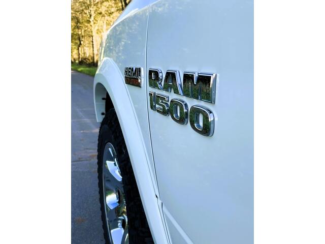 Dodge 1500 Ram LARAMIE 5.7 HEMI V8 CREW 4X4 LPG