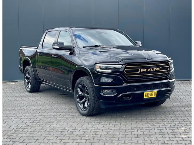 Dodge 1500 RAM LIMITED NIGHT 5.7 V8 4x4 PANO LUCHTVERING