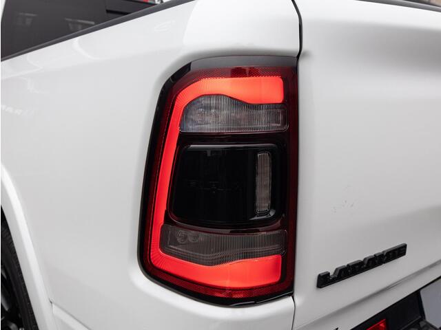 Dodge 1500 Ram 5.7 V8 4x4 Crew Cab Laramie Night | Luchtvering | Elektrische side steps |