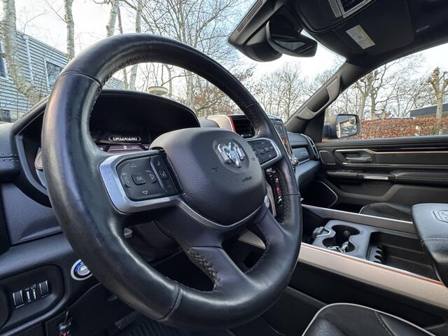 Dodge 1500 Ram 4X4 SPORT BLACK EDITION 5.7 V8 LPG