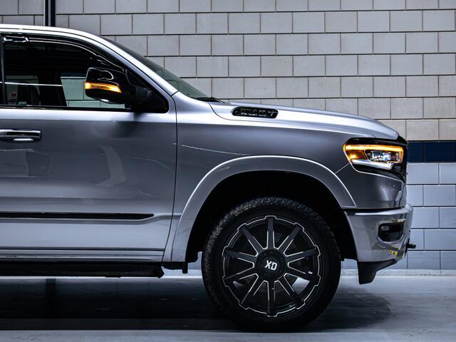 Dodge 1500 Ram Limited Black Edition | 5.7L HEMI V8 4x4 Crew Cab