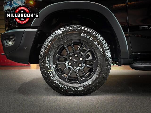 Dodge 1500 Ram Rebel Night Hurricane 2025 BPM VRIJ, Laadbakcover, Panoramadak, 14.4 inch display, Passen