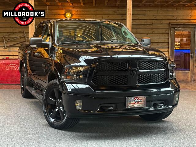 Dodge 1500 Ram 5.7 V8 Classic LPG, Apple Carplay, Leder, CruisControl, Schuifdak