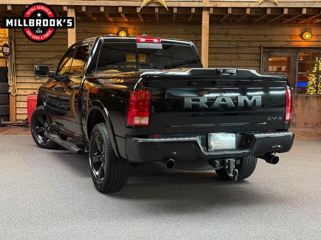 Dodge 1500 Ram 5.7 V8 Classic LPG, Apple Carplay, Leder, CruisControl, Schuifdak