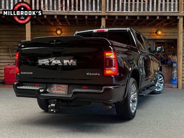 Dodge 1500 Ram Laramie Sport Pentastar, origineel Nederlands, 1e eigenaar, Panorama, Apple Carplay