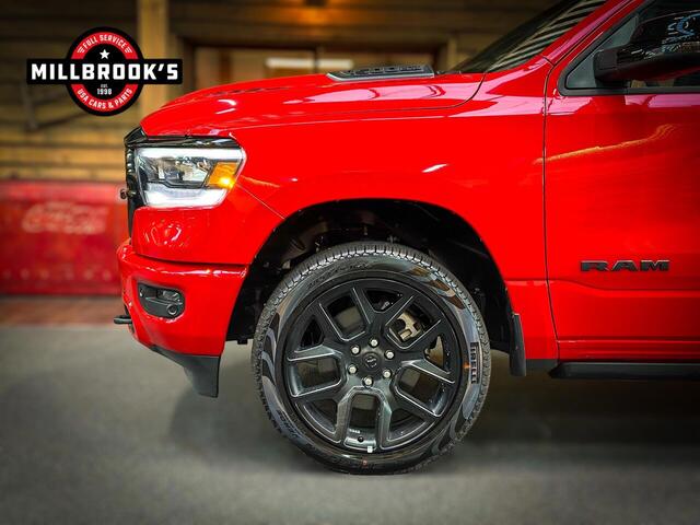 Dodge 1500 Ram 5.7 V8 4x4 Crew Cab 5'7 Laramie Night, BPM VRIJ, LPG,