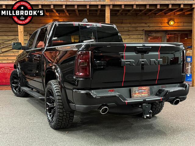 Dodge 1500 Ram Laramie Sport Hurricane ALL-IN, Widebody, Black Edition, LPG, Bakflip, Panoramadak, Adaptieve cruise control