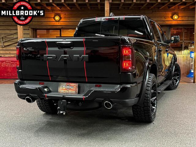 Dodge 1500 Ram Laramie Sport Hurricane ALL-IN, Widebody, Black Edition, LPG, Bakflip, Panoramadak, Adaptieve cruise control