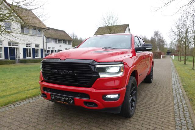 Dodge 1500 Ram 5.7 V8 4x4 Crew Cab Laramie | Harman Kardon | Luchtvering | 360° Camera | Panoramadak | Head Up | Adaptive Cruise |