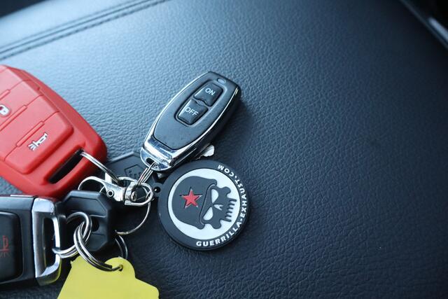 Dodge 1500 Ram 5.7 V8 4x4 Crew Cab Big Horn - NL- Auto!! Stoel+stuurverw I Pano I Guerrilla Bypass